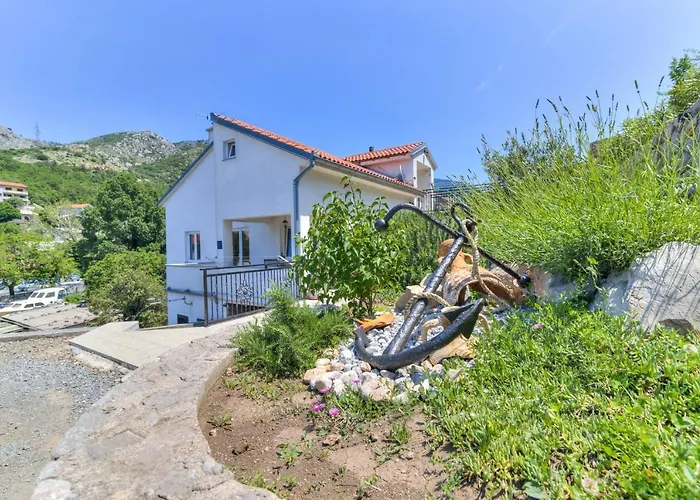 Apartments Antic